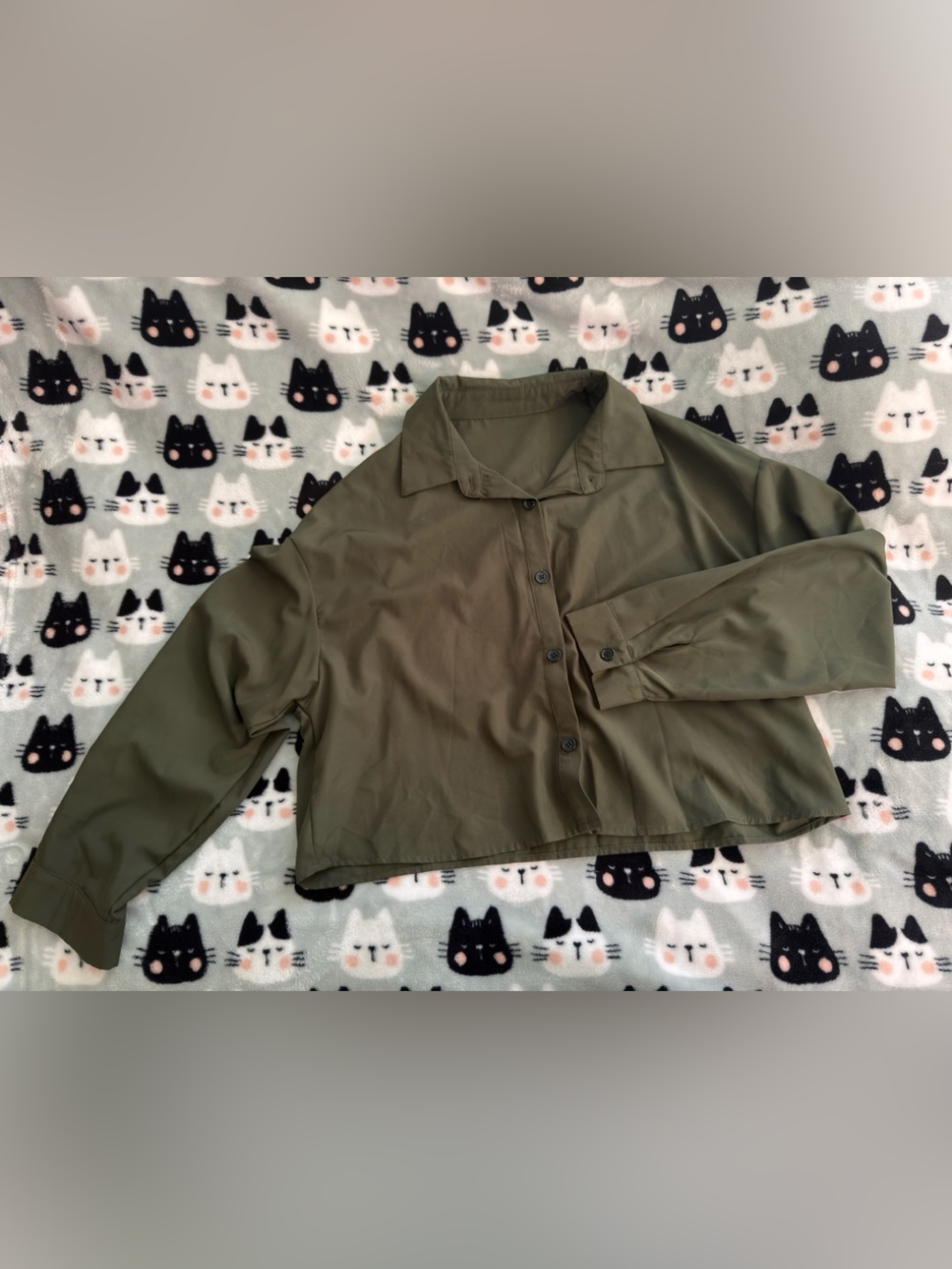 SHEIN Olive Green Cropped Button-Up Jacket